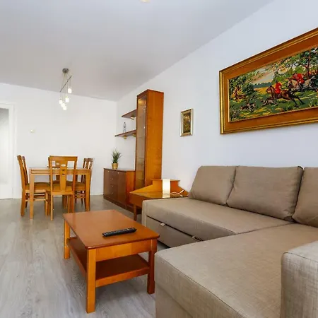 Apartment Vilanova Pool