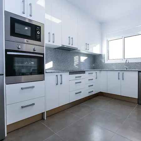Apartment Vilanova Pool
